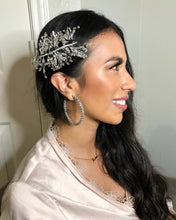 Load image into Gallery viewer, The Hana
